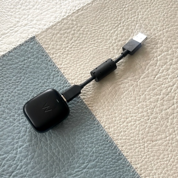 Whoop battery pack and charger cord - Picture 1 of 2